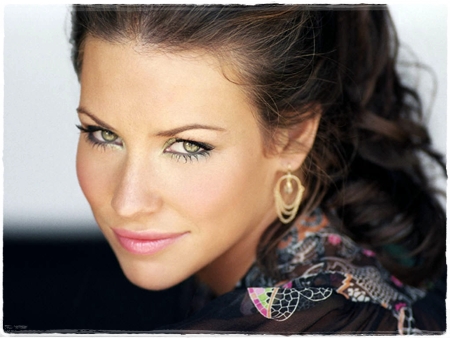 evangeline-lilly-.jpg